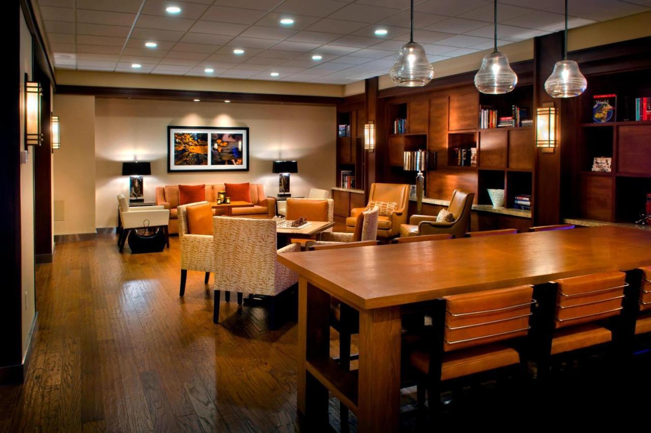 Trumbull Marriott Shelton Exteriör bild