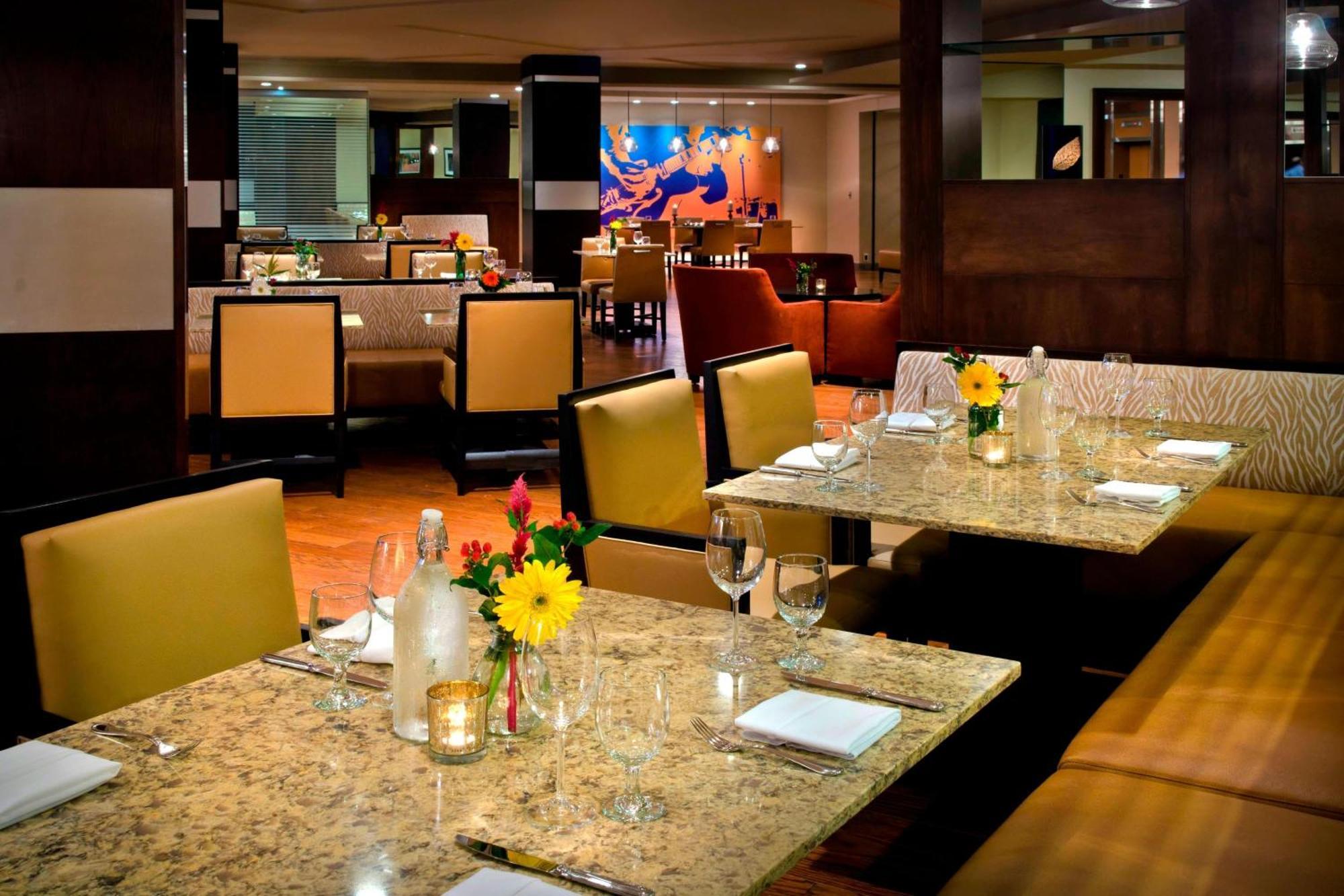 Trumbull Marriott Shelton Exteriör bild