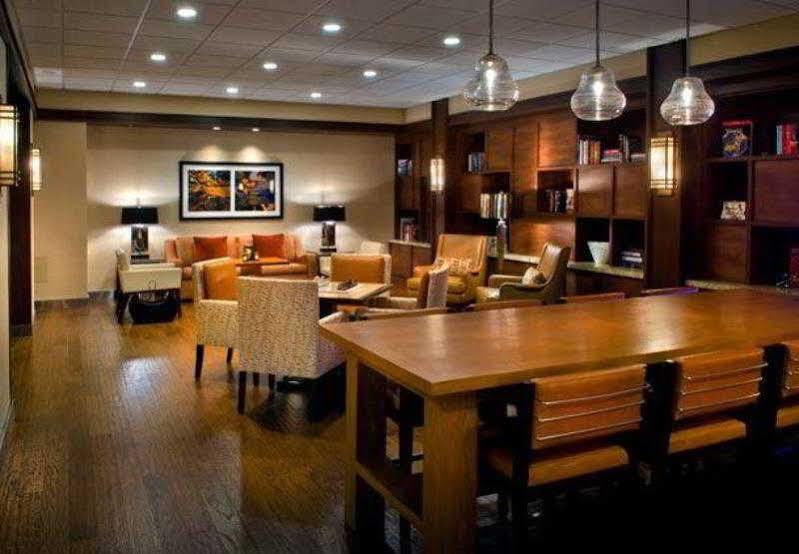 Trumbull Marriott Shelton Exteriör bild